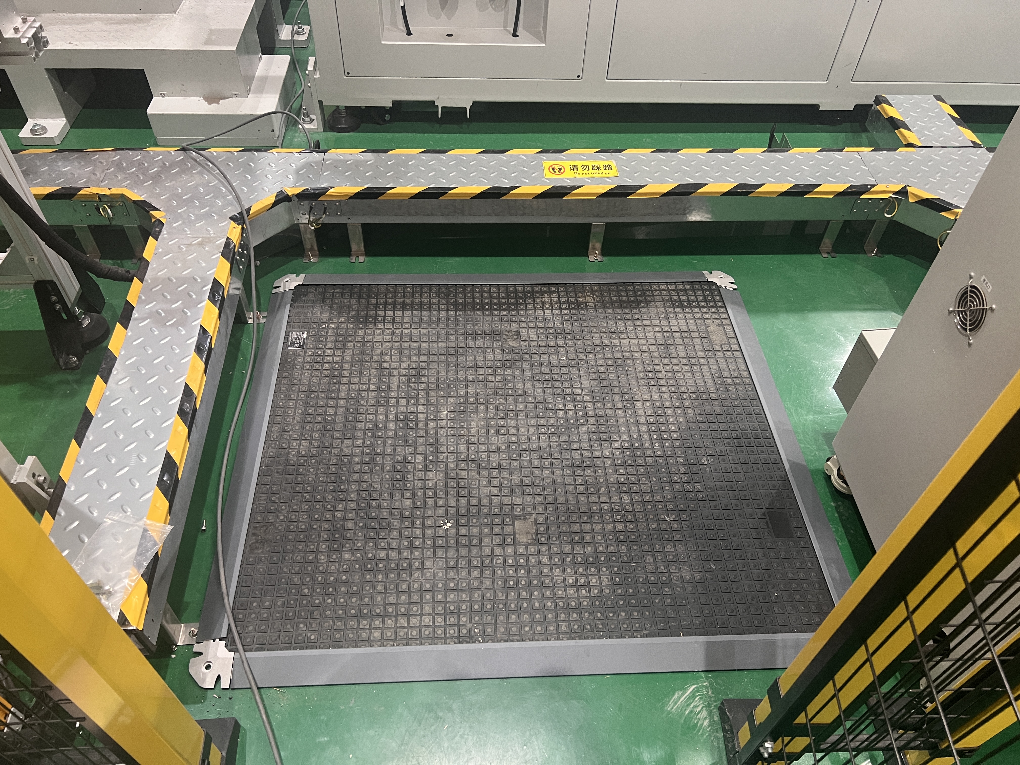 安全地毯 安全地毯